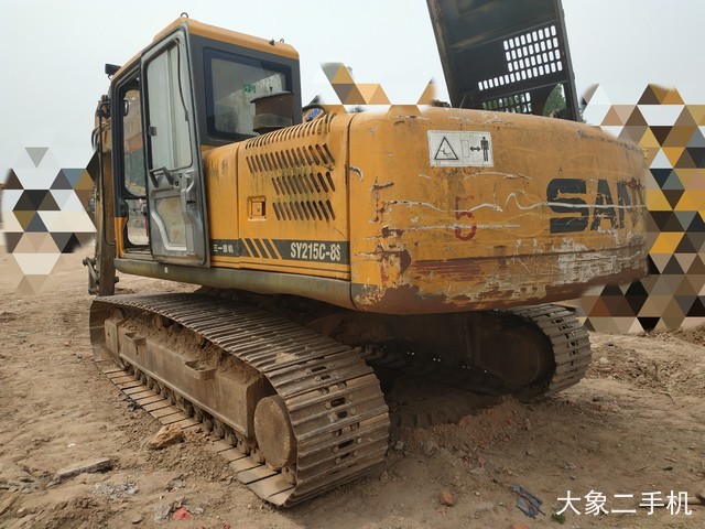 三一重工 SY215C 挖掘机