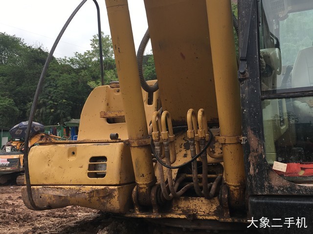 卡特彼勒 320C 挖掘机