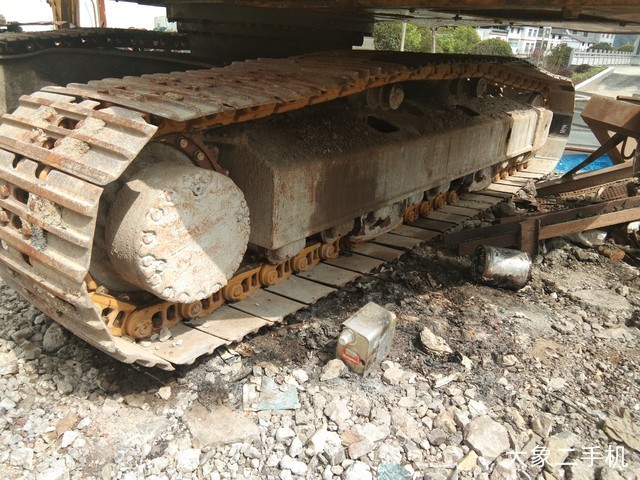 小松 PC210-8 挖掘机