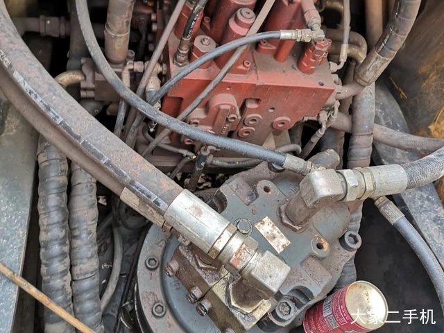 现代 R265LC-7 挖掘机