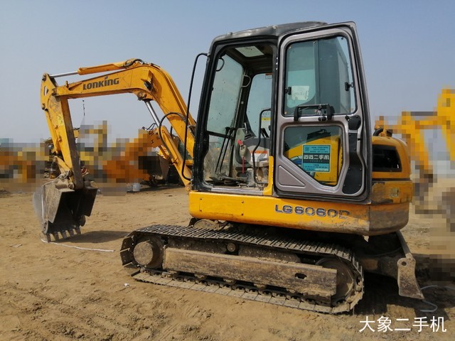 龙工 LG6060 挖掘机