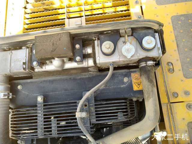 小松 PC220-8 挖掘机