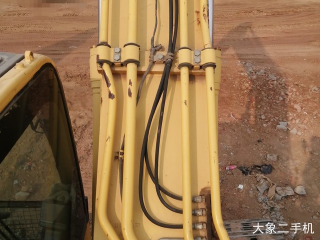 小松 PC220LC-8 挖掘机
