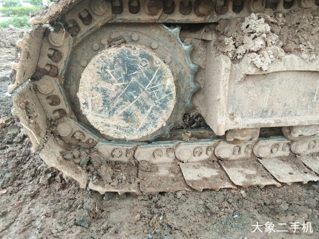 神钢 SK140LC-8 挖掘机