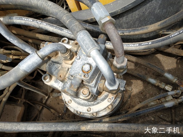 沃尔沃 EC210BLC 挖掘机