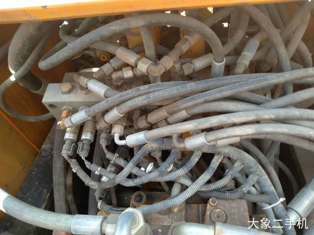 三一重工 SY215C-8 挖掘机