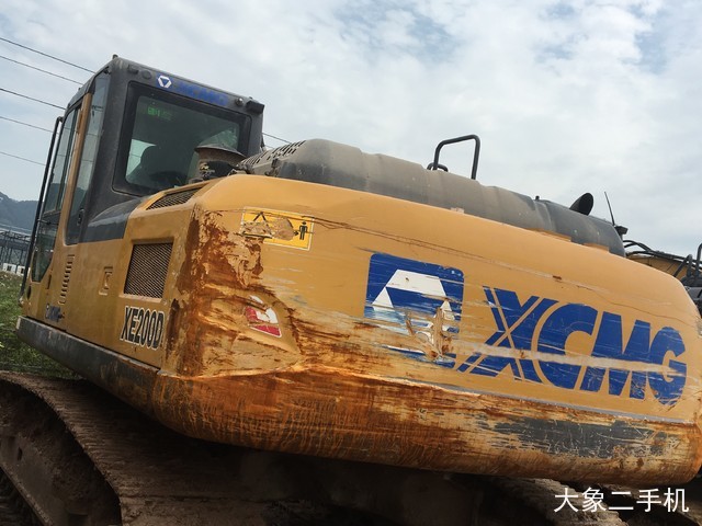 徐工 XE200D 挖掘机