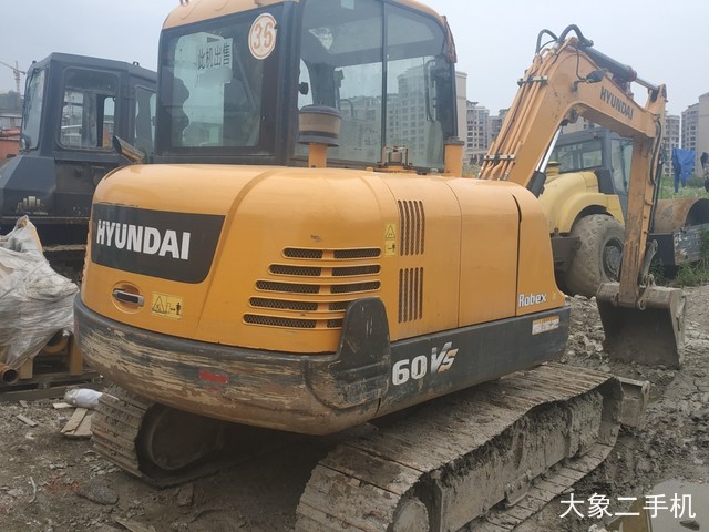 现代 60VS 挖掘机