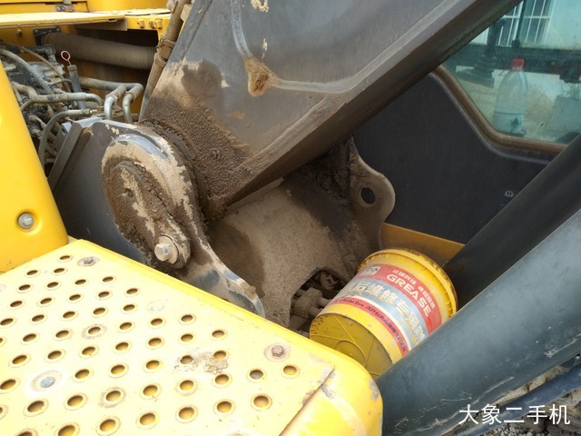 沃尔沃 EC210BLC 挖掘机