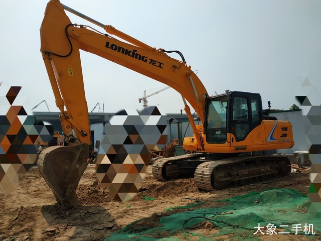 龙工 LG6225E 挖掘机