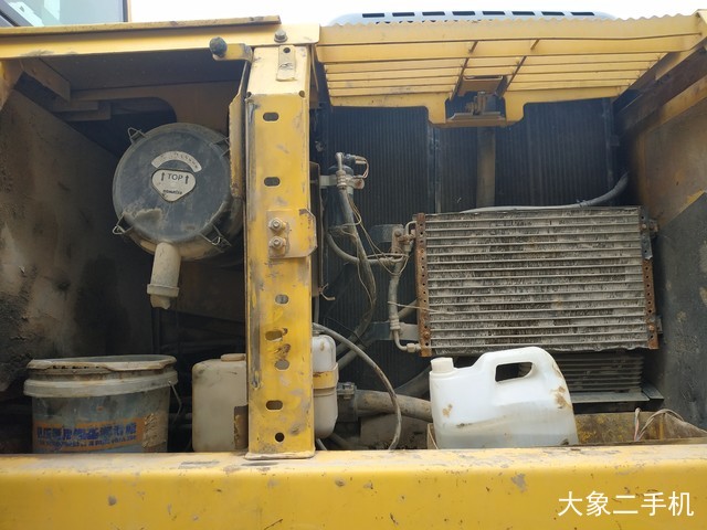 小松 PC200-8 挖掘机