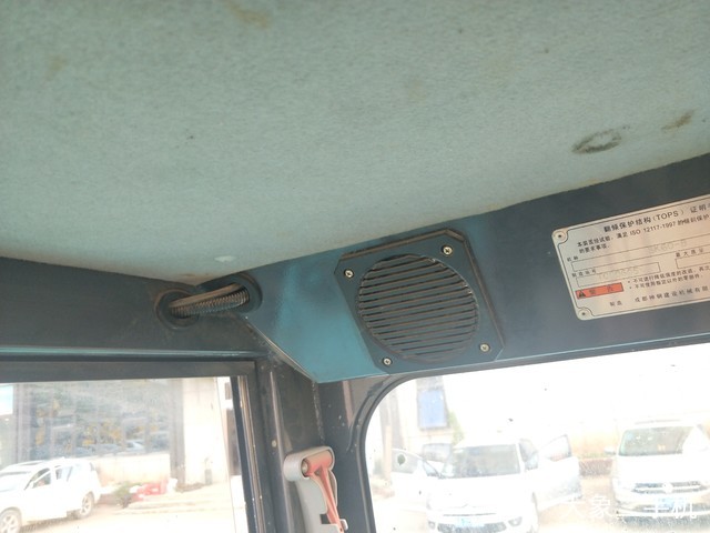 神钢 SK60-C 挖掘机