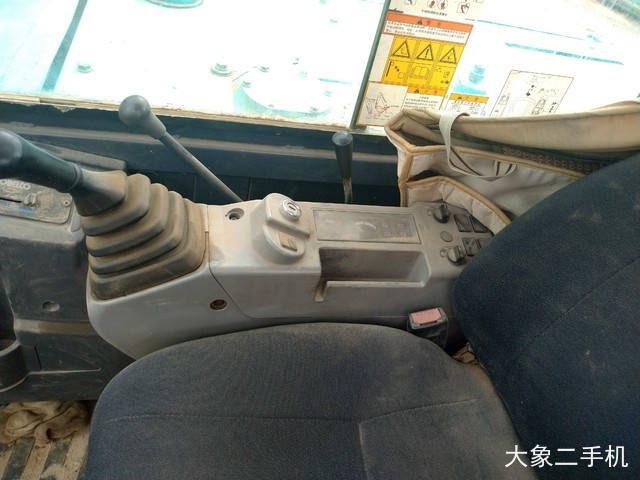 神钢 SK60-8 挖掘机