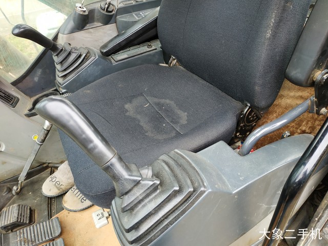 神钢 SK260LC-8 挖掘机