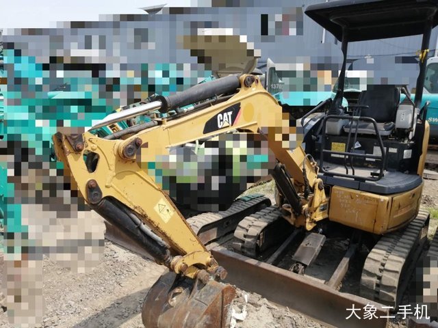 卡特彼勒 302 挖掘机