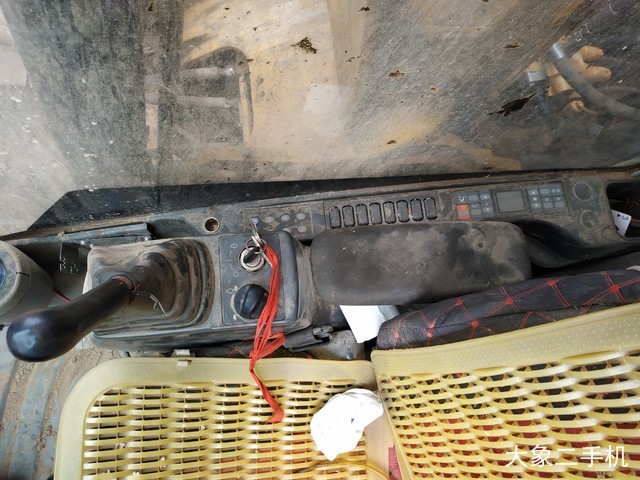 卡特彼勒 323DL 挖掘机