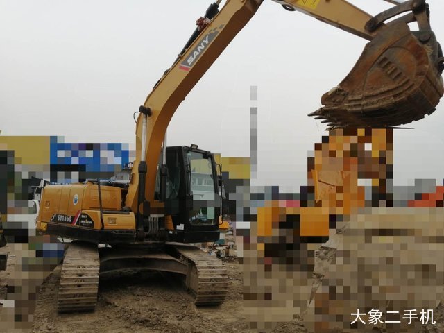 三一重工 SY135C 挖掘机