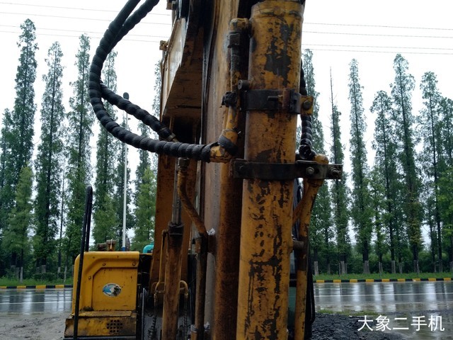 现代 R80-7 挖掘机