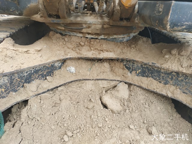 现代 R225LC-7 挖掘机