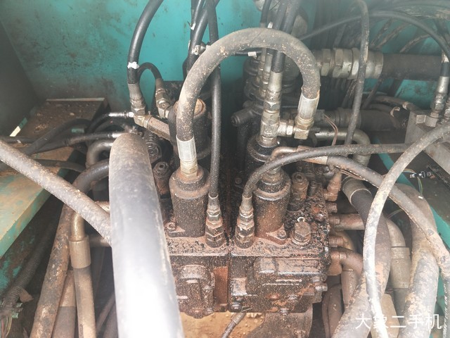 神钢 SK260LC-8 挖掘机