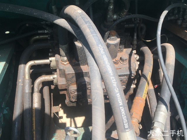 神钢 SK260LC-8 挖掘机