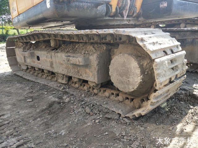 现代 R110-7 挖掘机
