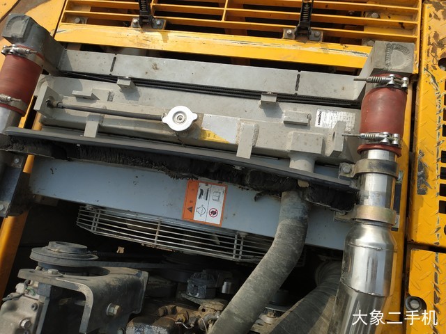 龙工 LG6220D 挖掘机