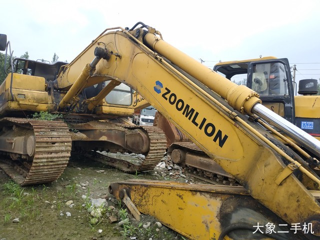 中联重科 ZE360E 挖掘机