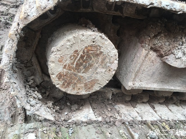 徐工 XE200D 挖掘机