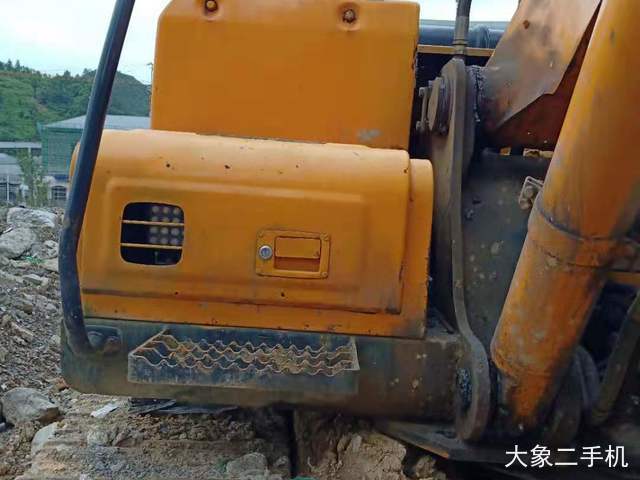 现代 R225LC-7 挖掘机