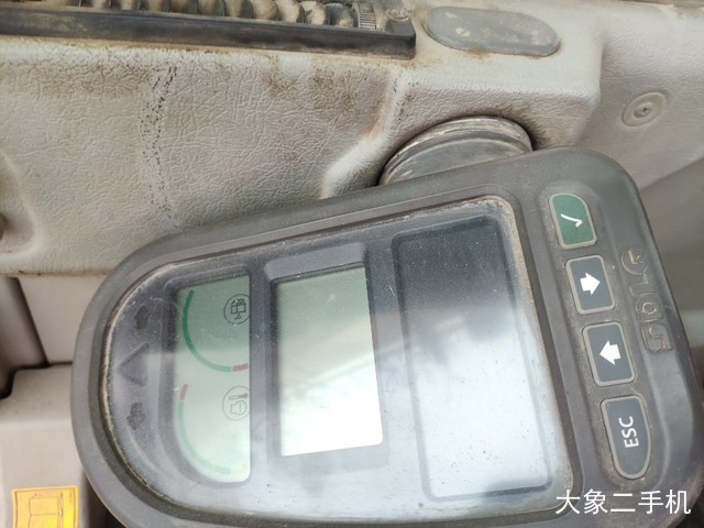 山东临工 LG6210 挖掘机