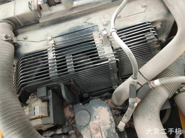 小松 PC240LC-8M0 挖掘机