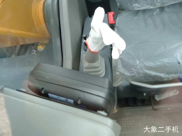 恒岳重工 HY215-8 挖掘机