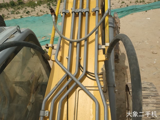 徐工 XE370CA 挖掘机