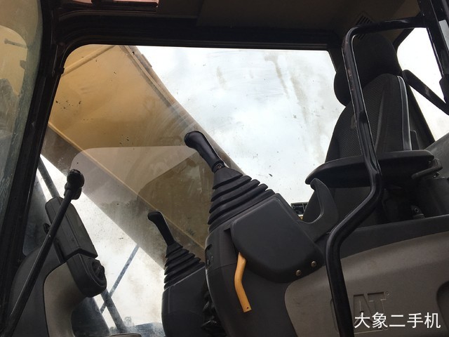 卡特彼勒 324D 挖掘机