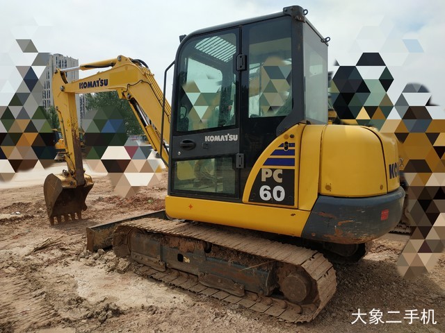 小松 PC56-7 挖掘机