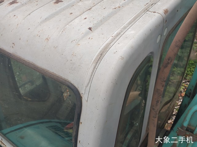神钢 SK230LC 挖掘机