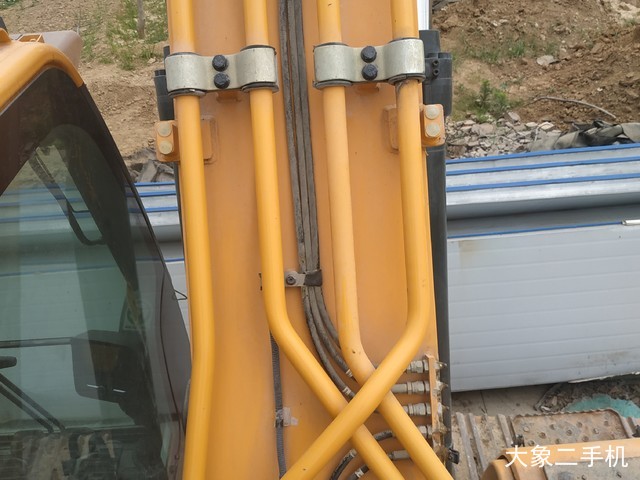 现代 R225LVS 挖掘机