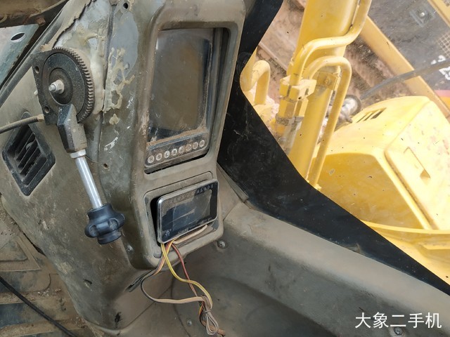 三一重工 SY215C-8 挖掘机