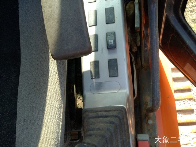 斗山 DX260LC 挖掘机