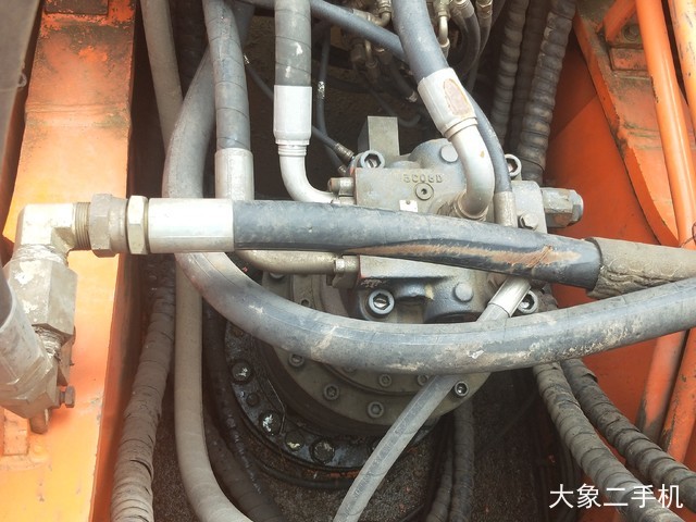 斗山 DX300LC 挖掘机