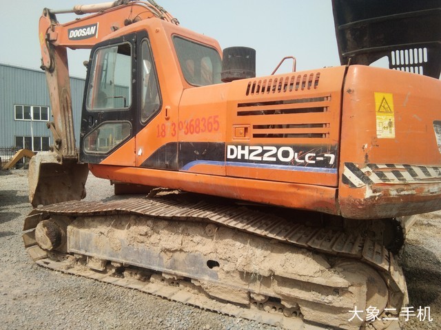 斗山 DH220LC-7 挖掘机