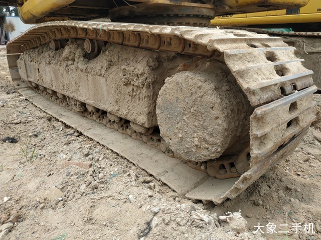 小松 PC220-8 挖掘机