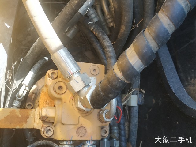 三一重工 SY75C 挖掘机
