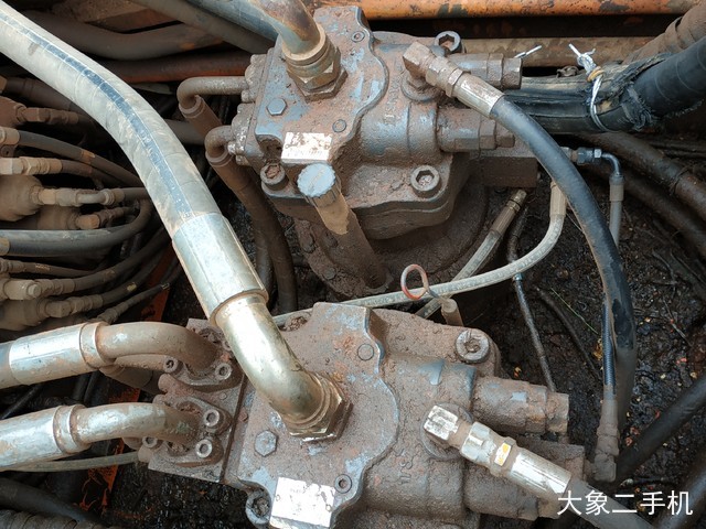 斗山 DX500LC 挖掘机