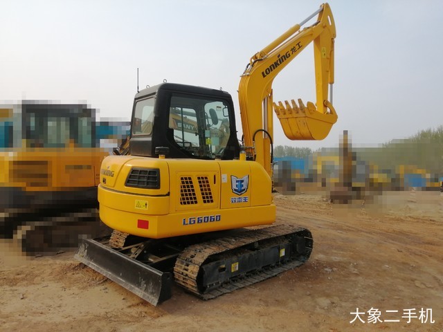 龙工 LG6060 挖掘机