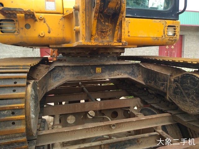 龙工 LG6065 挖掘机