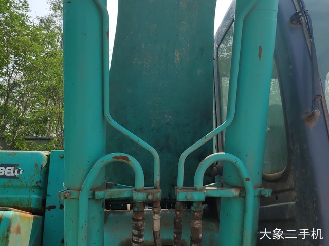 神钢 SK250-8 挖掘机