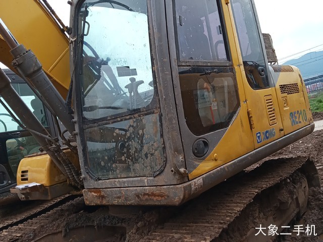 徐工 XE135B 挖掘机