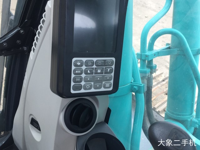 神钢 SK330 挖掘机